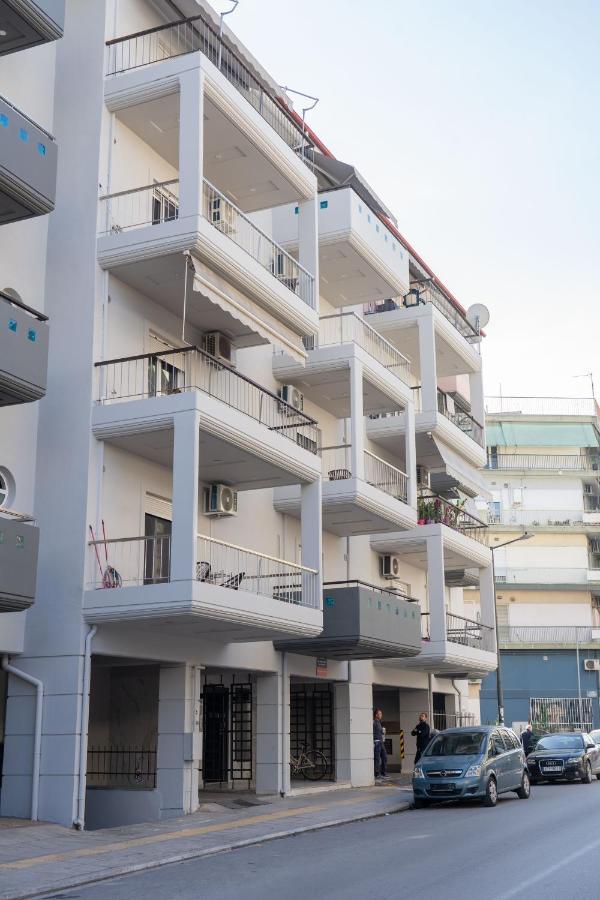 Апартаменты The Whole Packet A5 Center With Parking Лариса Экстерьер фото